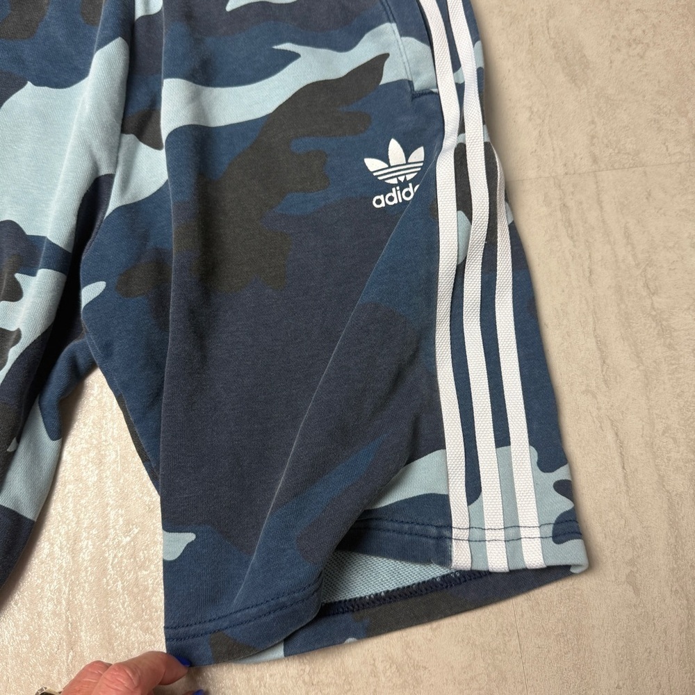 Adidas shorts Camo Shorts - Picture 3 of 9